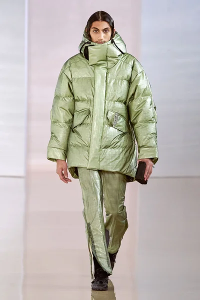 Look 5
